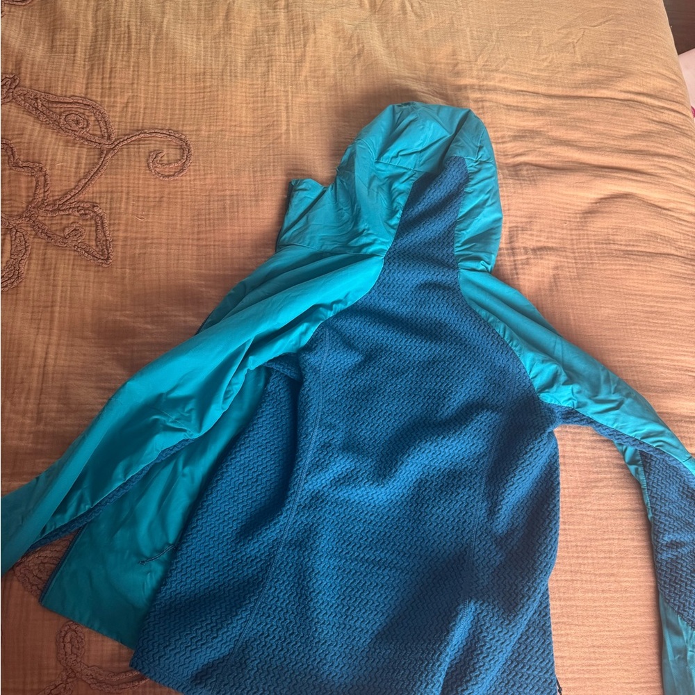 Patagonia Nano Air Light Hybrid Jacket - Picture 5 of 9